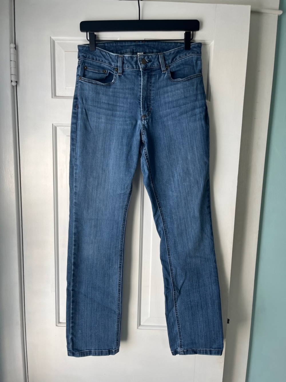 L.L. Bean Classic Women's Blue Light Wash Straight-Leg Jeans 10